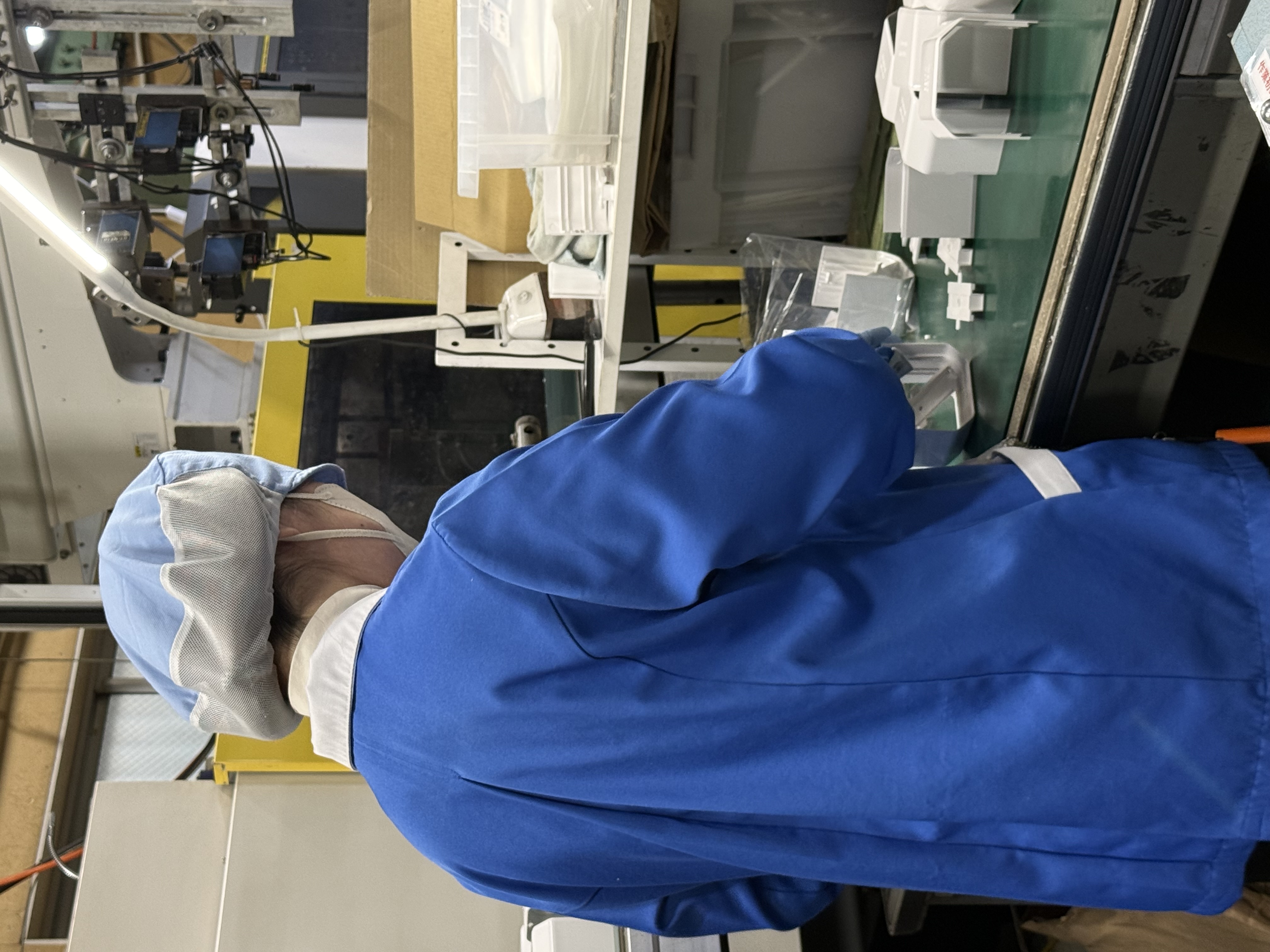 働くスタッフの様子